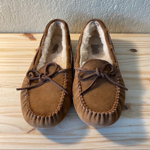 ugg moccasins girls